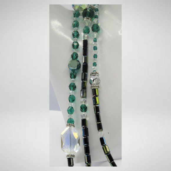 PRINCESS IN GREEN Beaded Jewelry Set - Picture 4 of 6